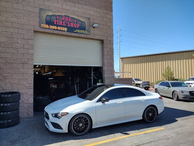 White Mercedes At Tire Shop 034 — VDK Tire Shop