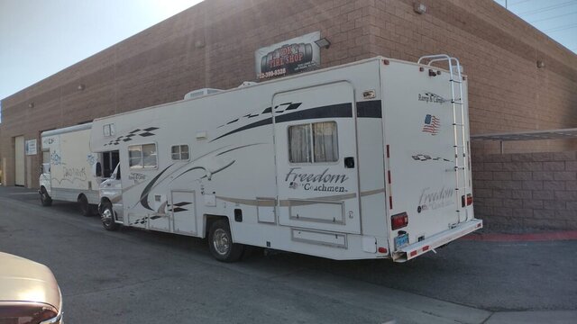 Freedom Coachmen White RV 001 — VDK Tire Shop