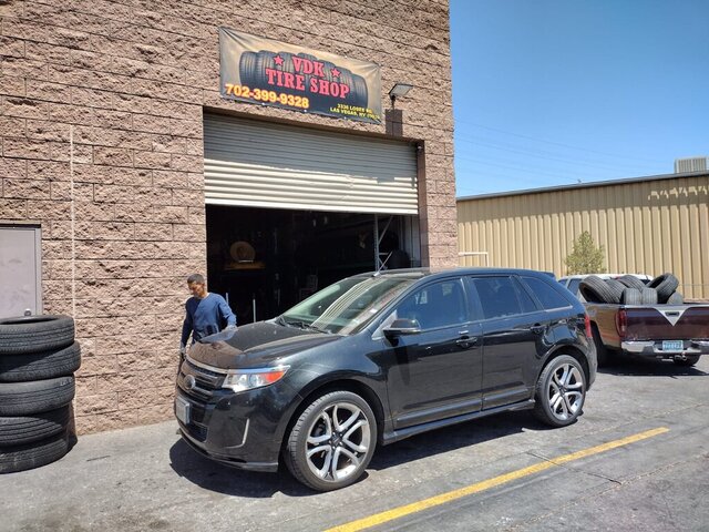 Black Ford Edge Tire Shop 024 — VDK Tire Shop