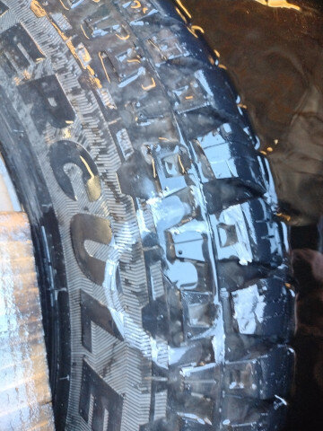 Close Up Tire Tread Pattern 012 — VDK Tire Shop