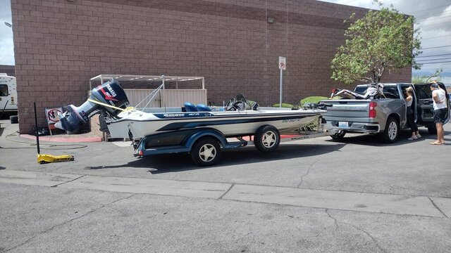 Ranger Bass Boat On Trailer 002 — VDK Tire Shop