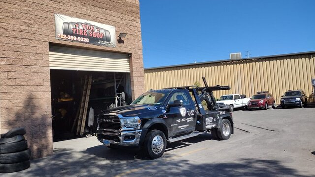 Black Tow Truck Tire Shop 003 — VDK Tire Shop