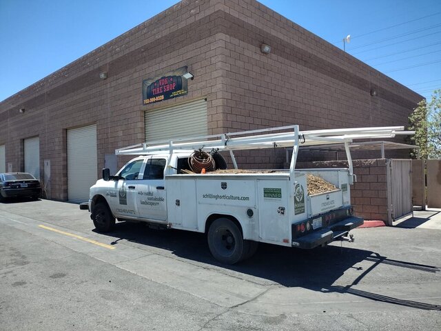 White Landscaping Utility Truck 074 — VDK Tire Shop