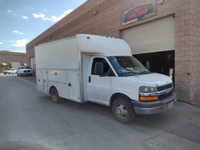 White Utility Truck Parked 056 — VDK Tire Shop