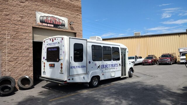 Fancy Pants Mobile Grooming Bus 004 — VDK Tire Shop